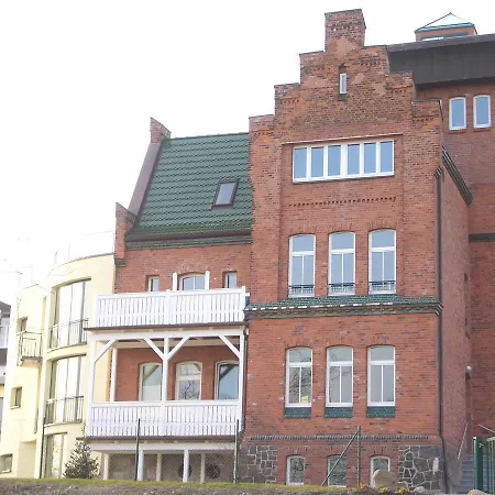 Lotsenstation - Ferienwohnung Offiziersmesse 아파트 사스니츠